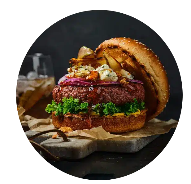 Burger mit Blauschimmelkäse und Birnen - Redefine Meat