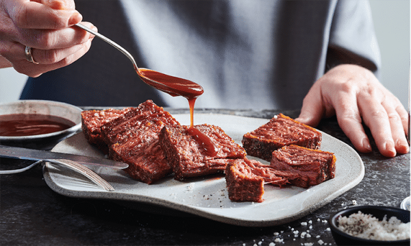 WEF 2024 Redefine Meat S Breakthrough New Meat Flank Steak Served To   760 By 455 Pixels 02 600x359 